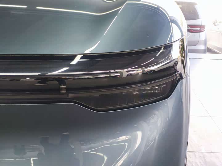 Фото 3 - Zeekr 7X