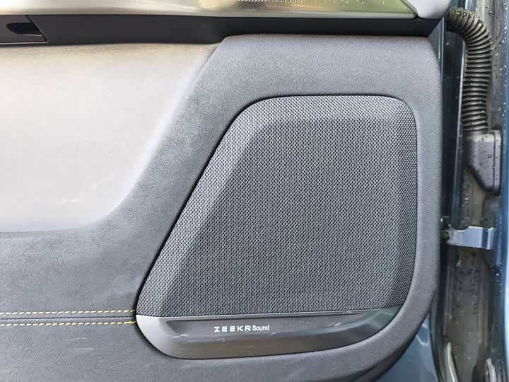 Фото 8 - Zeekr 7X