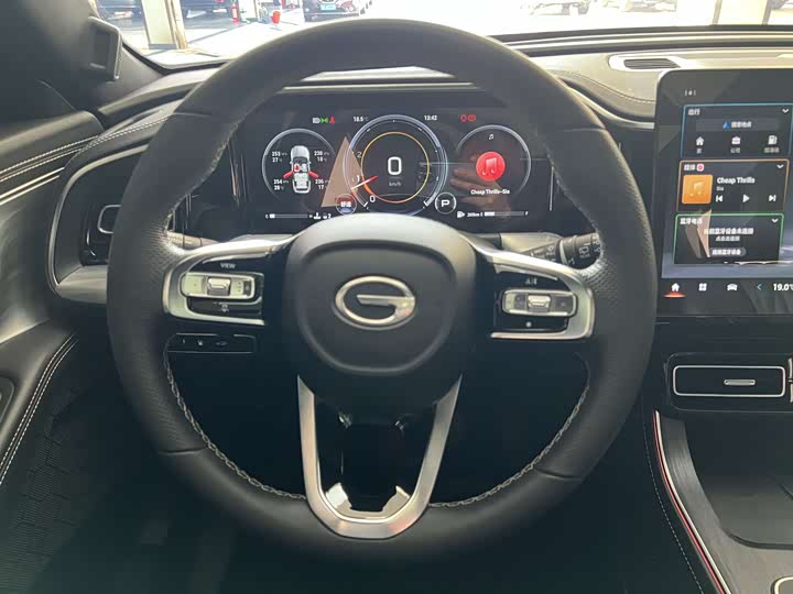 Фото 9 - GAC Trumpchi GS8