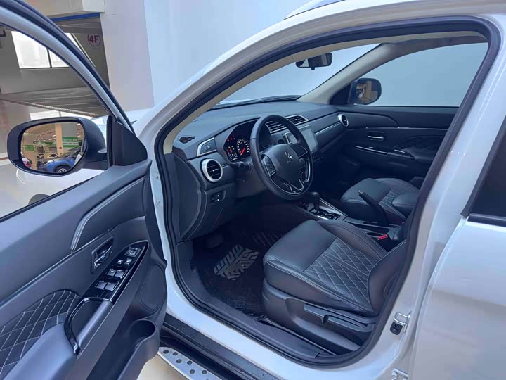 Фото 9 - Mitsubishi ASX