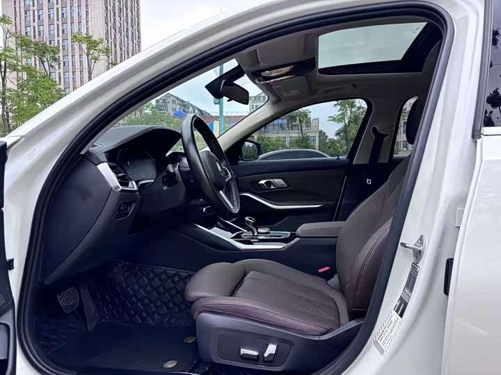 Фото 4 - BMW 3 Series