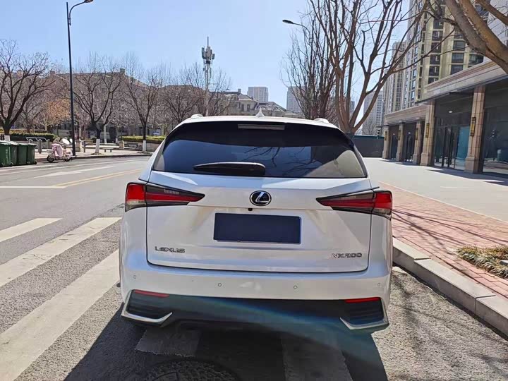 Фото 5 - Lexus NX