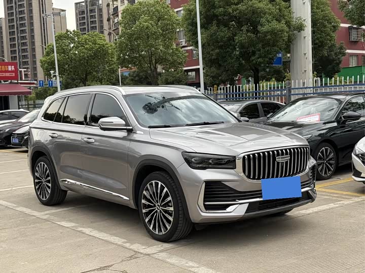 Фото 3 - Geely Monjaro