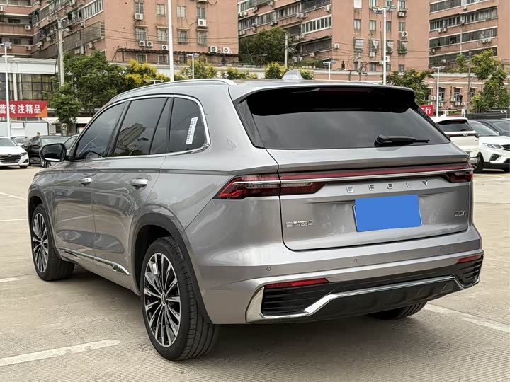 Фото 6 - Geely Monjaro