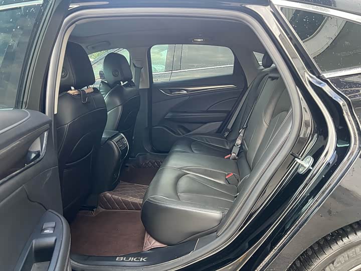 Фото 5 - Buick LaCrosse