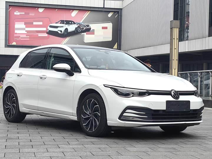 Фото 2 - Volkswagen Golf