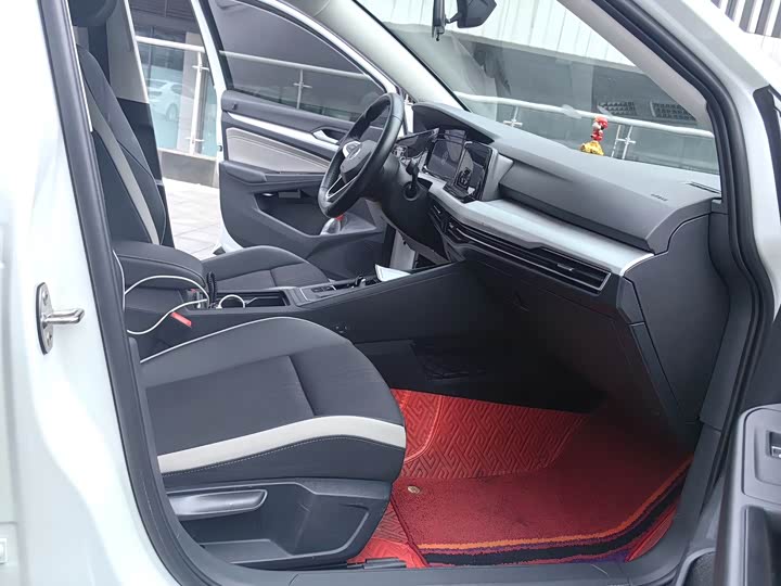 Фото 6 - Volkswagen Golf