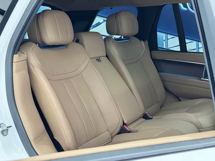 Photo 8 - Land Rover Range Rover