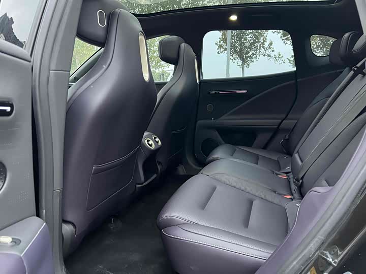 Фото 6 - Avatr 07