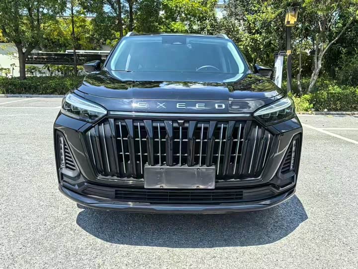 Фото 2 - Exeed VX