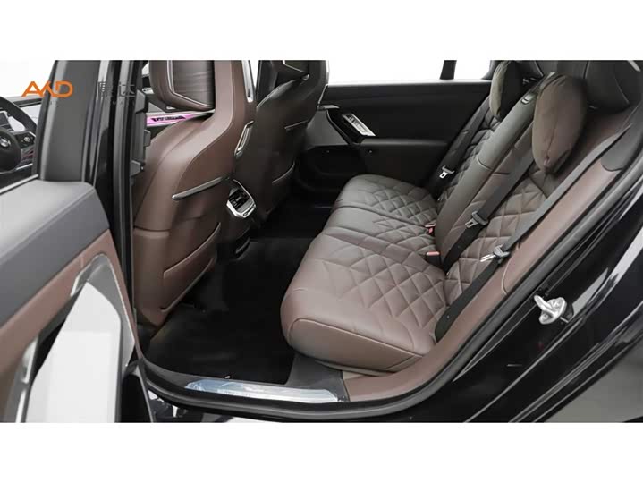 Фото 7 - BMW 7 Series