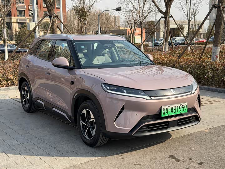 Photo 3 - BYD Yuan Up