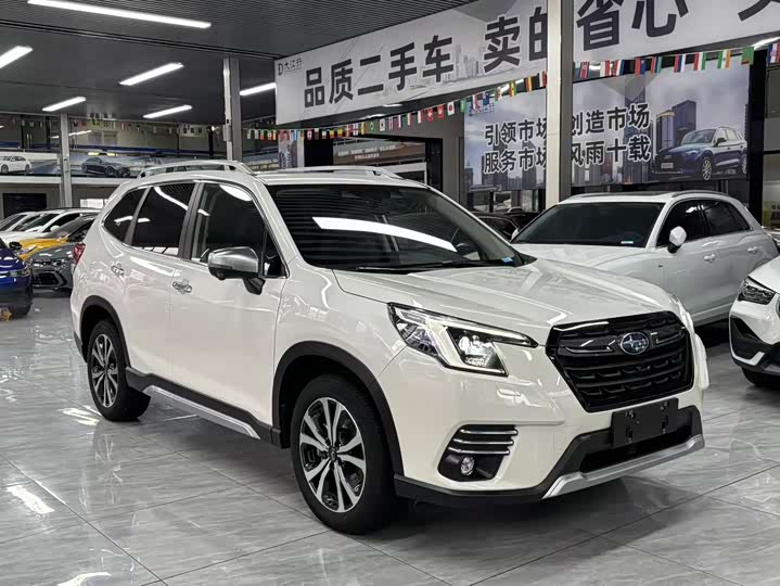Фото 4 - Subaru Forester