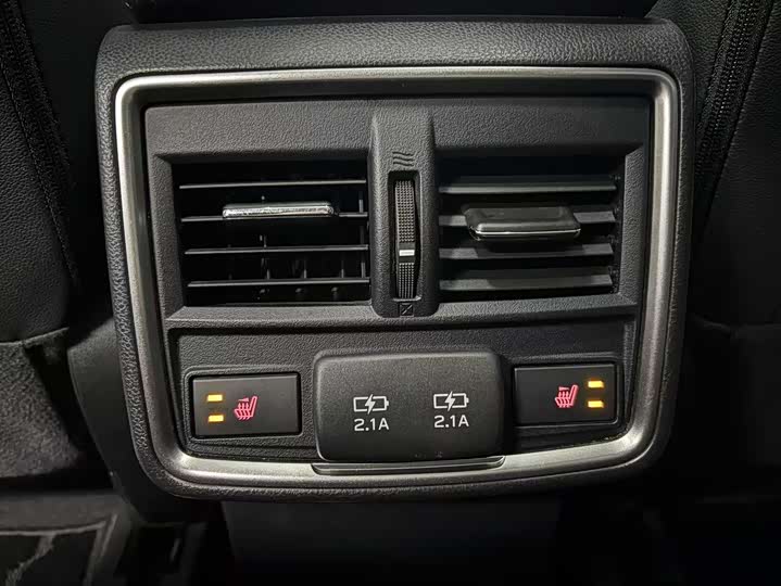 Фото 8 - Subaru Forester