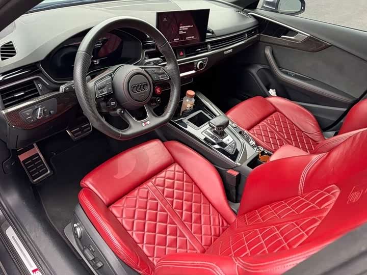 Фото 5 - Audi S4