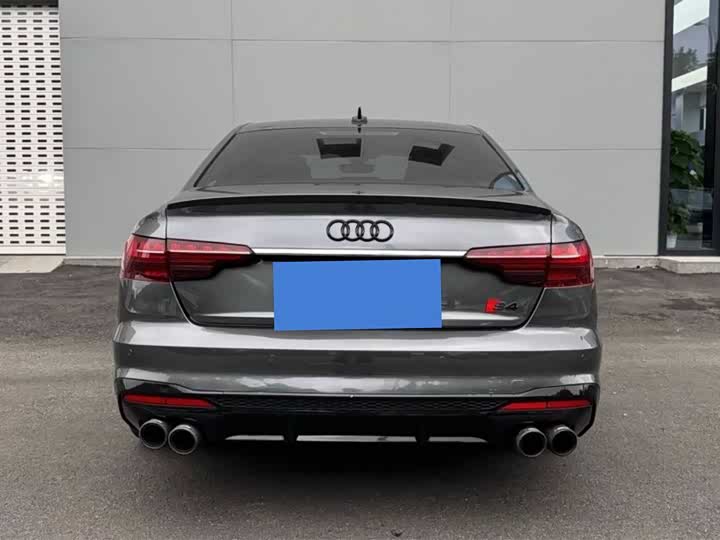 Фото 9 - Audi S4