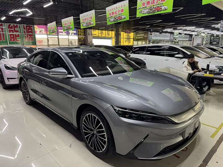 Фото 3 - BYD Han