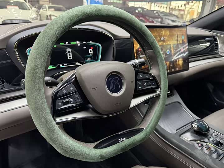 Фото 4 - BYD Han