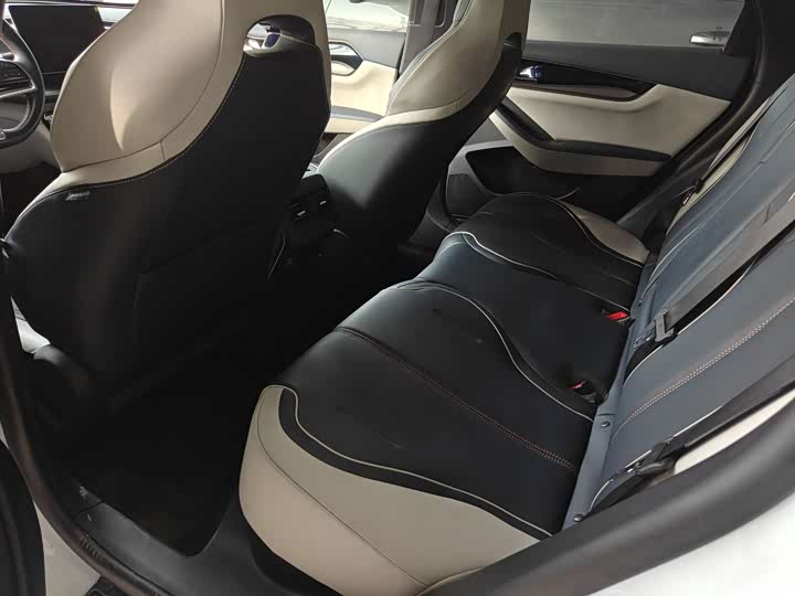 Photo 6 - BYD Qin Plus