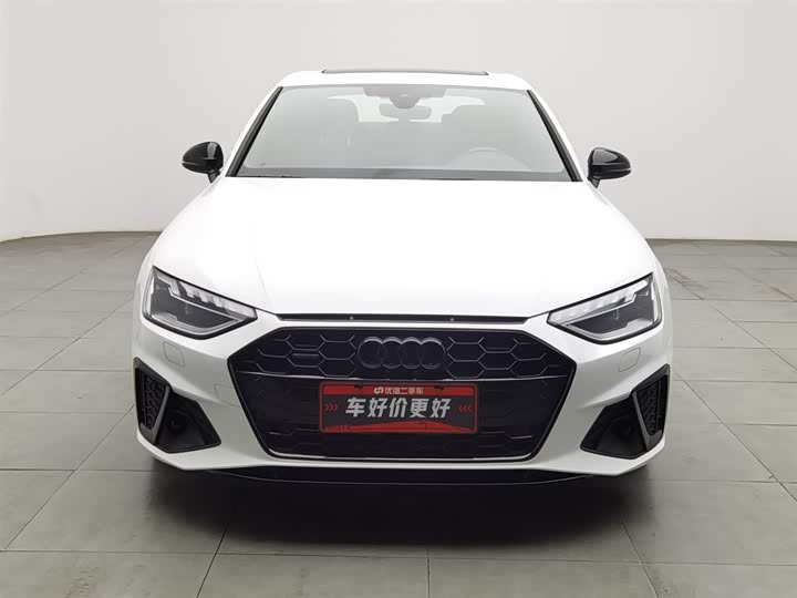 Фото 3 - Audi A4L