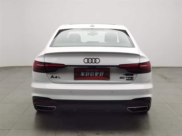 Фото 4 - Audi A4L