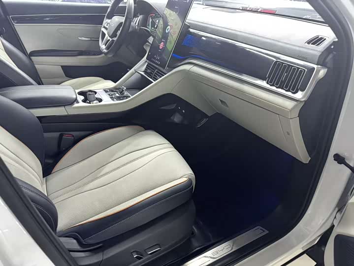 Фото 8 - BYD Song Plus Hybrid/EV