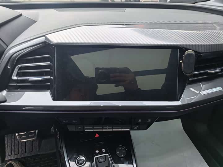 Фото 9 - Audi Q4 e-tron