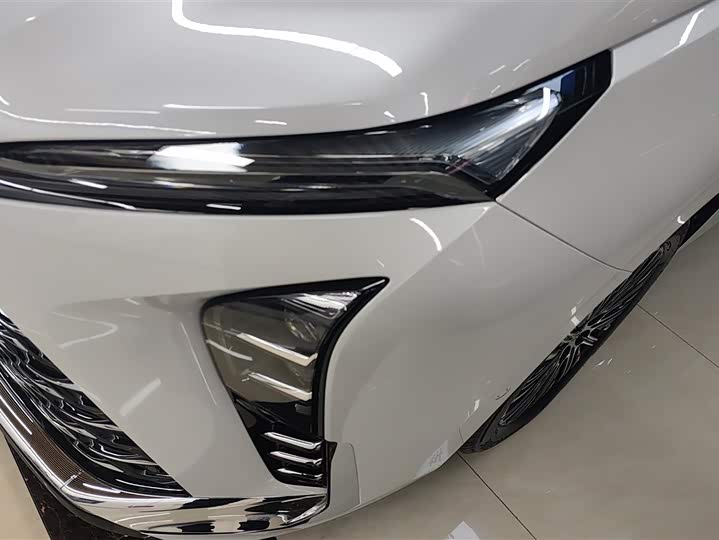 Фото 5 - Buick GL8 ES