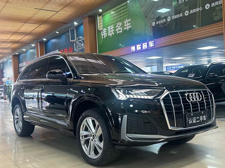 Фото 3 - Audi Q7