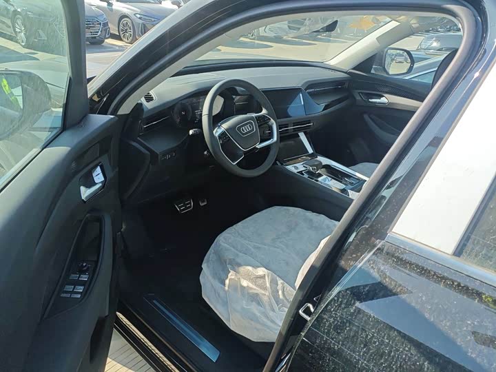 Фото 9 - Audi Q6