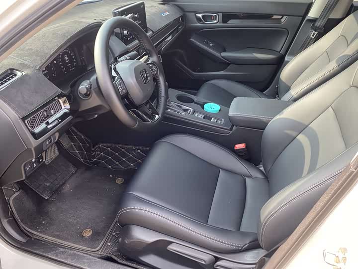 Фото 7 - Honda Civic