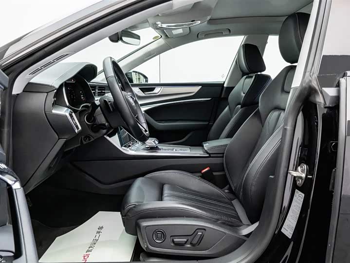 Фото 7 - Audi A7