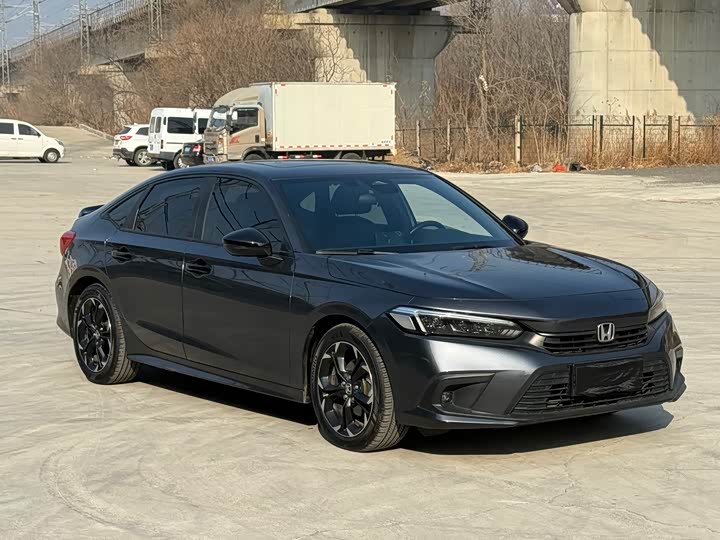 Фото 3 - Honda Civic