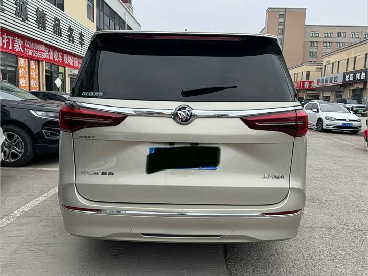 Фото 9 - Buick GL8 ES