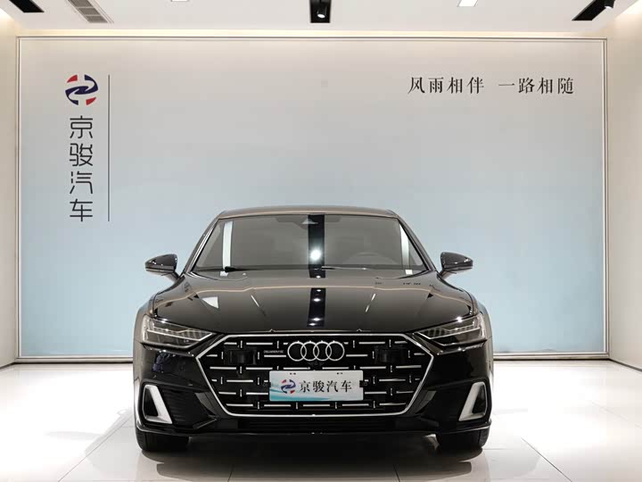 Фото 2 - Audi A7L