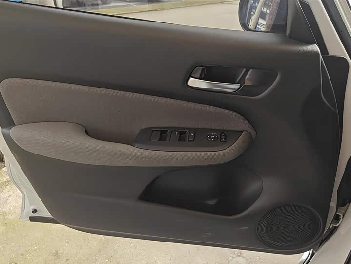 Фото 7 - Honda Life