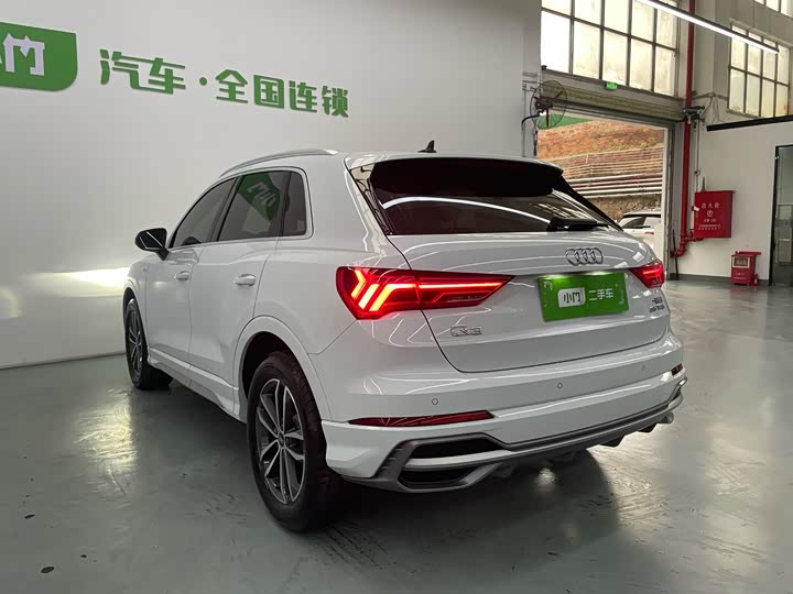 Фото 6 - Audi Q3