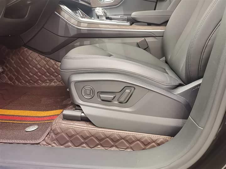 Фото 7 - Audi Q7