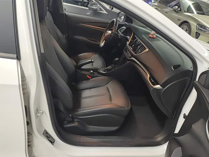 Photo 8 - Buick Excelle GT