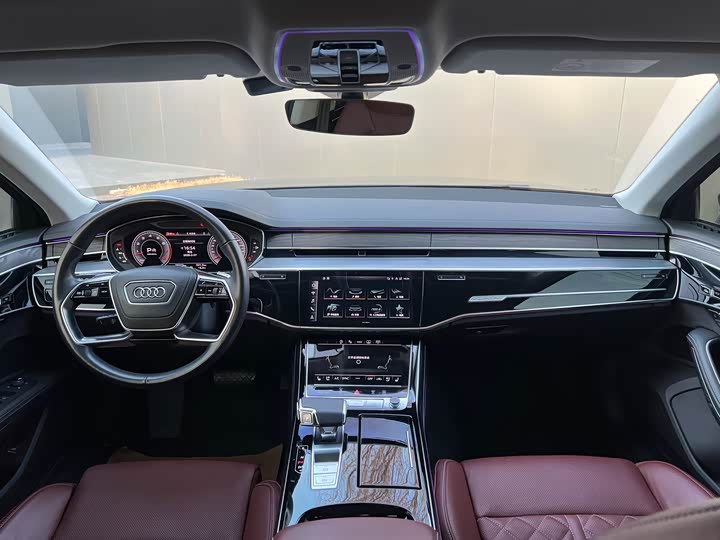 Фото 8 - Audi A8