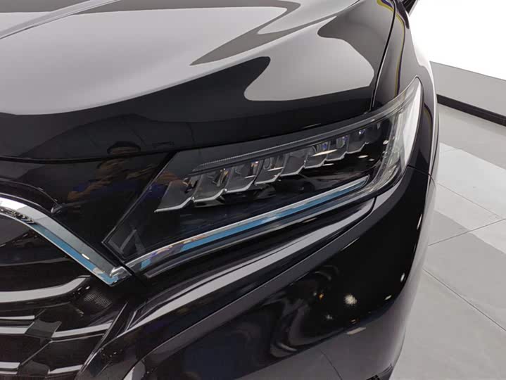 Фото 5 - Honda UR-V