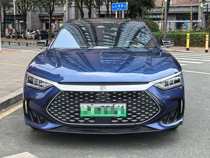 Фото 2 - BYD Han