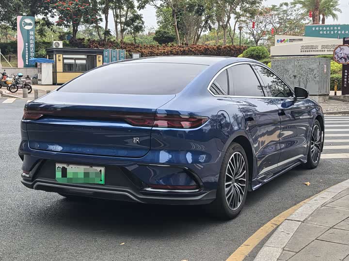 Фото 4 - BYD Han