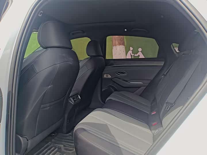 Фото 9 - BYD Qin L