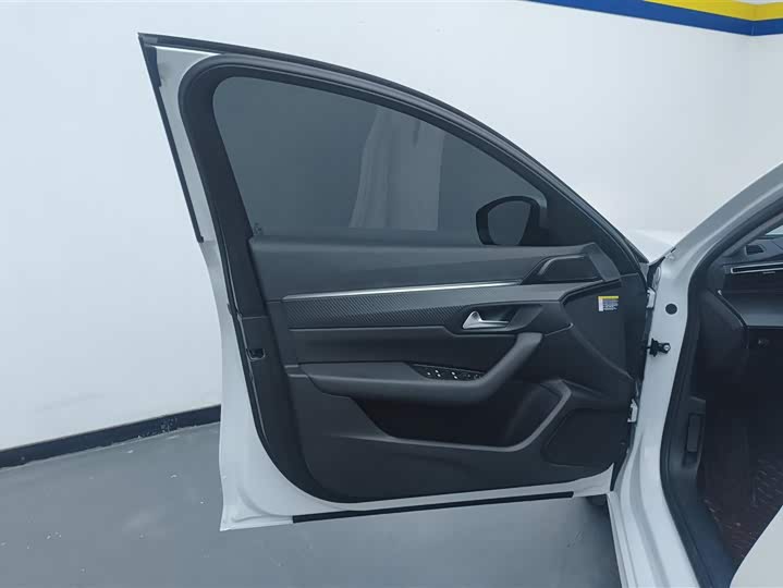 Фото 7 - Peugeot 508