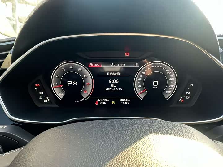 Фото 8 - Audi Q3