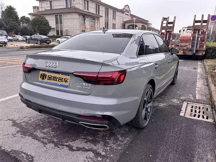 Фото 9 - Audi A4L