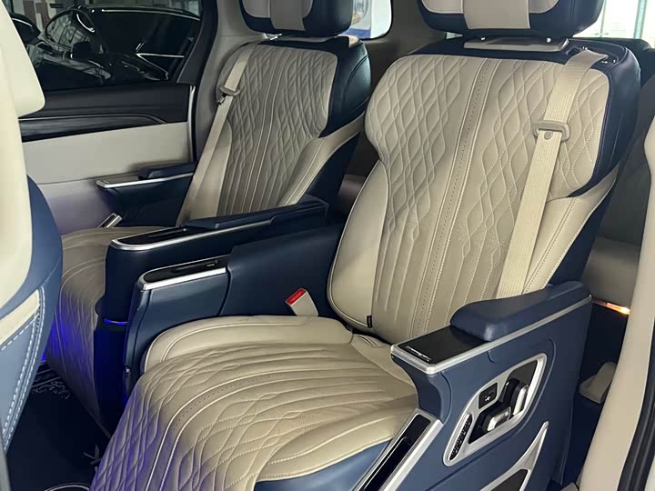 Фото 5 - Buick GL8 ES