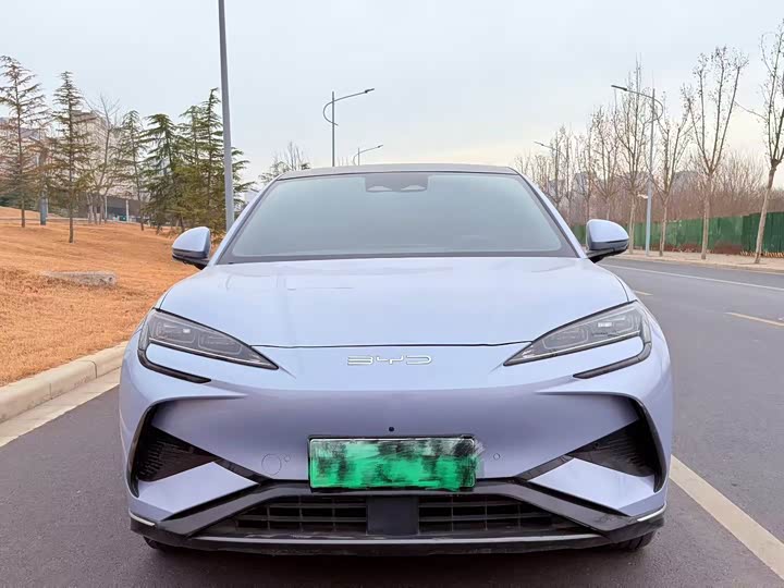 Фото 2 - BYD Sea Lion 07 EV