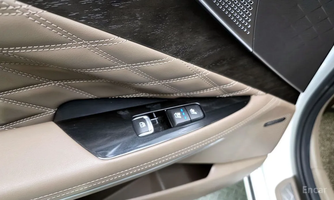 Фото 18 - Kia K8